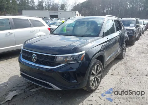 2022 Volkswagen Taos 1.5T Se из США, поврежденный, VIN 3VVLX7B24NM083115